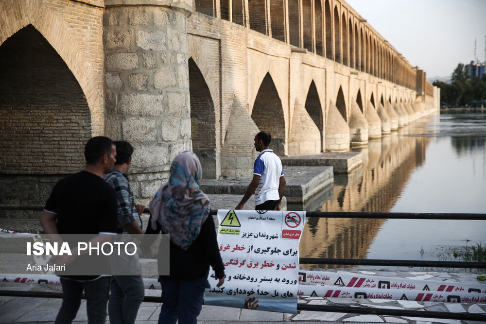 سیزده دوره وعده، چهار دهه مطالبه