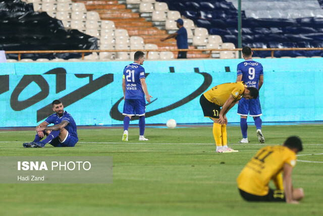 دشمن جدید پرسپولیس، استقلال و تراکتور!