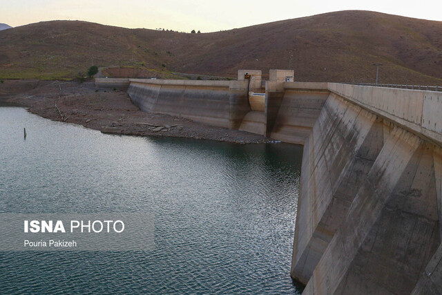 آب سدهای همدان را تا آذر می‌رسانیم