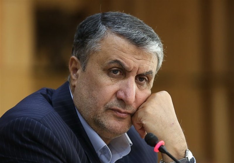 درخواست دانشجویان فیزیک از اسلامی درباره پایان همکاری‌ با آژانس