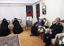 دیدار رئیس دفتر رهبر انقلاب با خانواده شهید سلامی