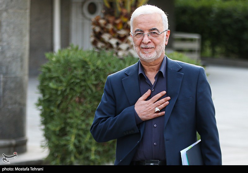 دیدار وزیر کشور با خانواده شهیدان شادمانی، ربانی و محرابی