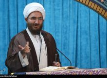حاج‌علی‌اکبری: همگان برای حفظ وحدت بکوشند/ دشمن دنبال دوقطبی‌سازی است