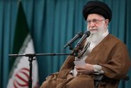 تسلیت امام خامنه‌ای در پی درگذشت استاد محمود فرشچیان و احمد توکلی