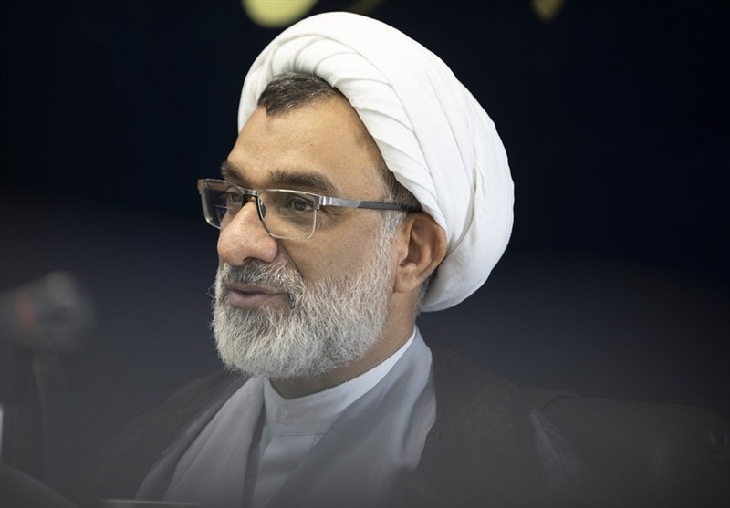 تاکید خسروپناه بر ضرورت بازنگری در الگوهای حکمرانی کشور