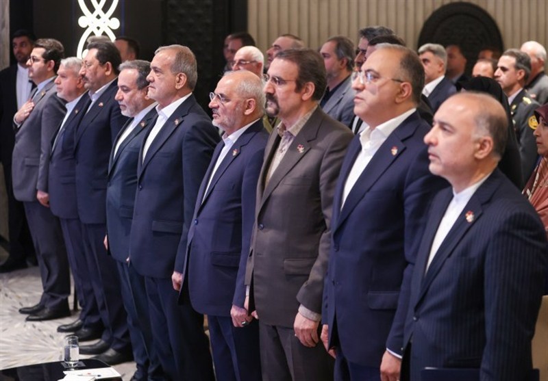 پزشکیان: تعامل و مراوده با دیگر کشورها و ملت‌ها رمز اصلی رشد و پیشرفت است