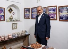 بازدید پزشکیان از مسجد کبود ایروان