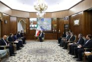 عارف: پاکستان در ایام جنگ یک صدا از ایران حمایت کرد