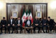 پزشکیان در دیدار تیم ملی کشتی‌: تسلیم شدن در وجود ما نیست