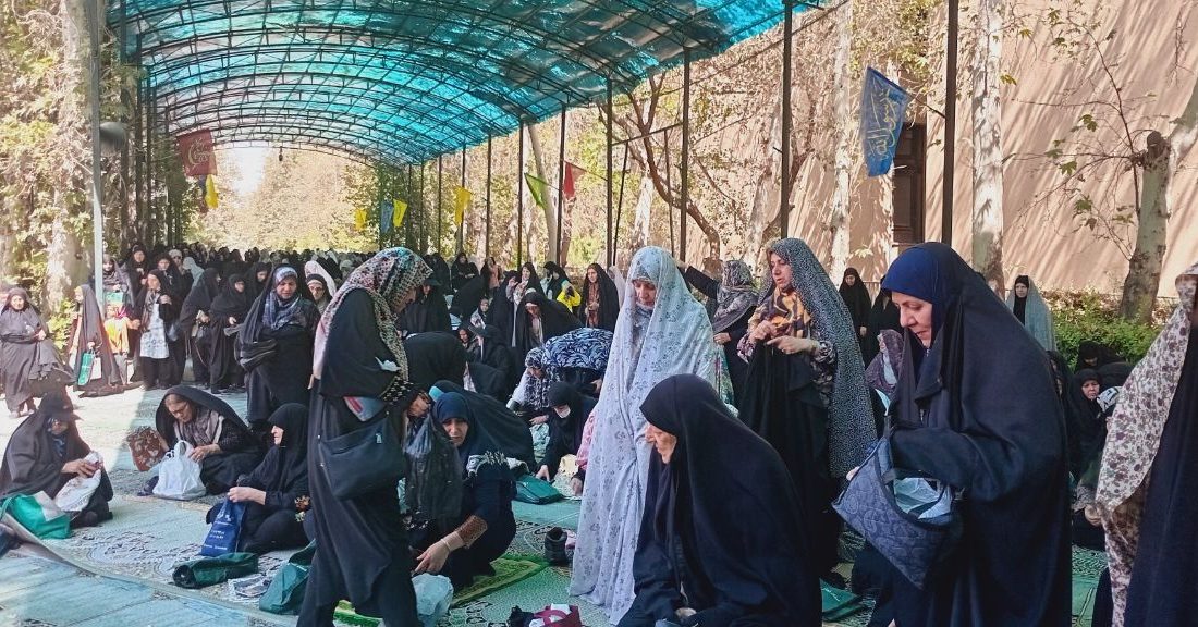 گزارش تصویری اقامه نماز جمعه در تهران
