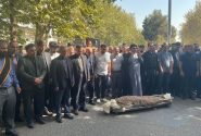 وداع دانشجویان دانشگاه تهران با هم‌دانشگاهی خود
