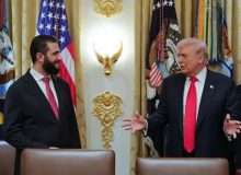 فقط بیماران روانی باور می‌کنند