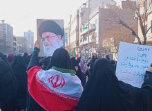تجمع انقلابی مردم تهران در محکومیت اقدامات تروریستی اغتشاشگران